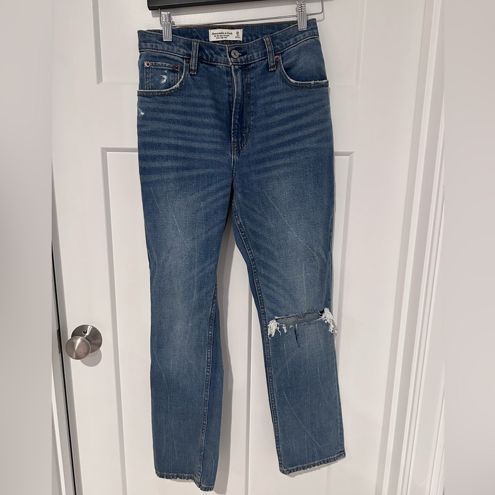 Abercrombie 90’s Slim Straight Ultra High Rise Jeans Extra Short